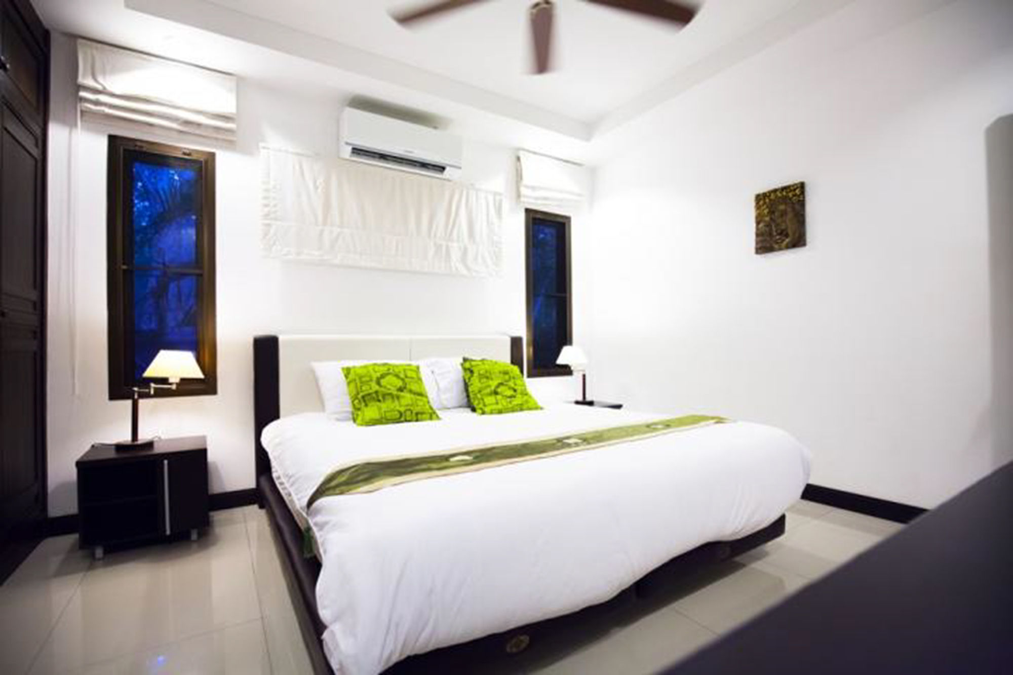 Champagne Villa by Jetta