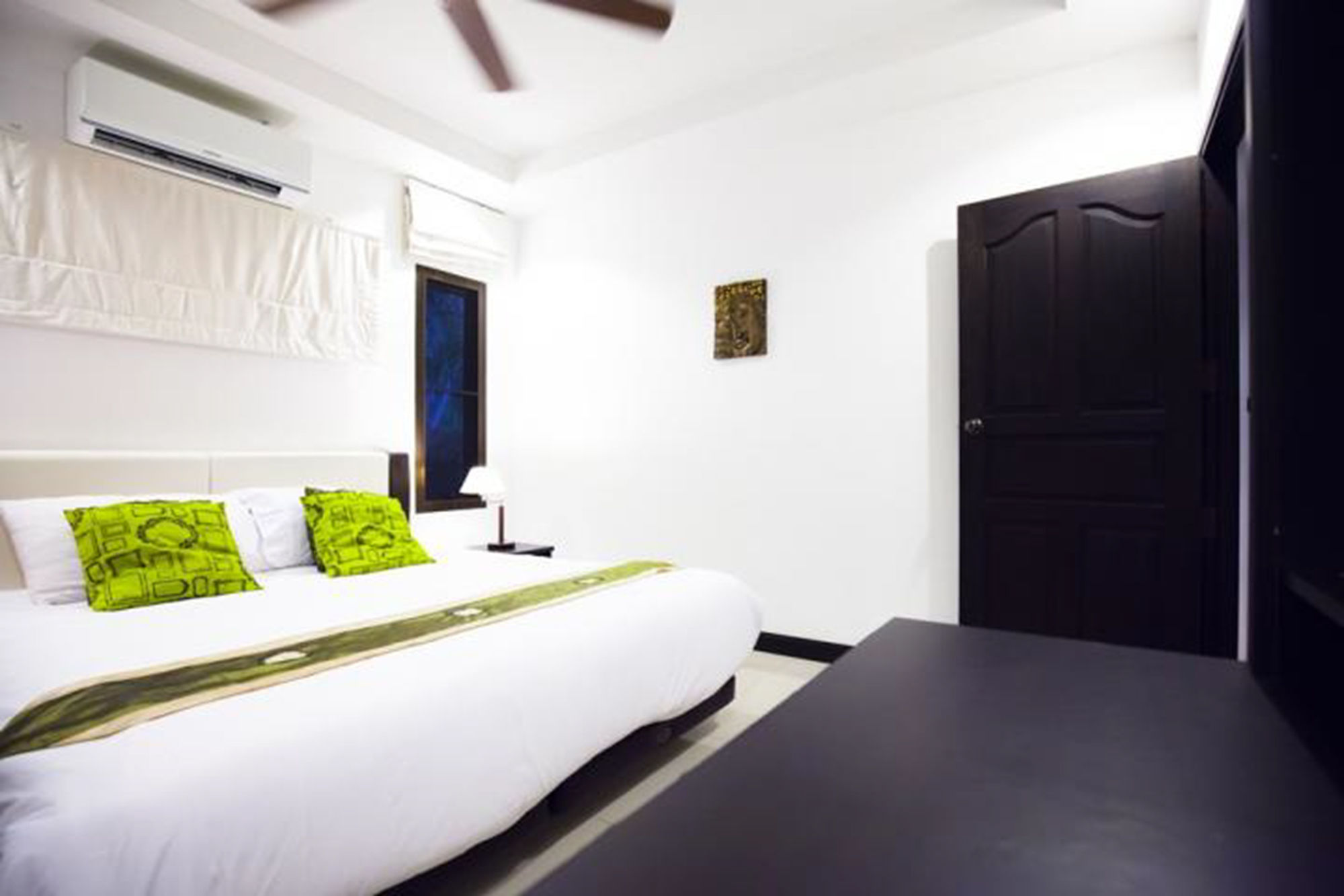 Champagne Villa by Jetta
