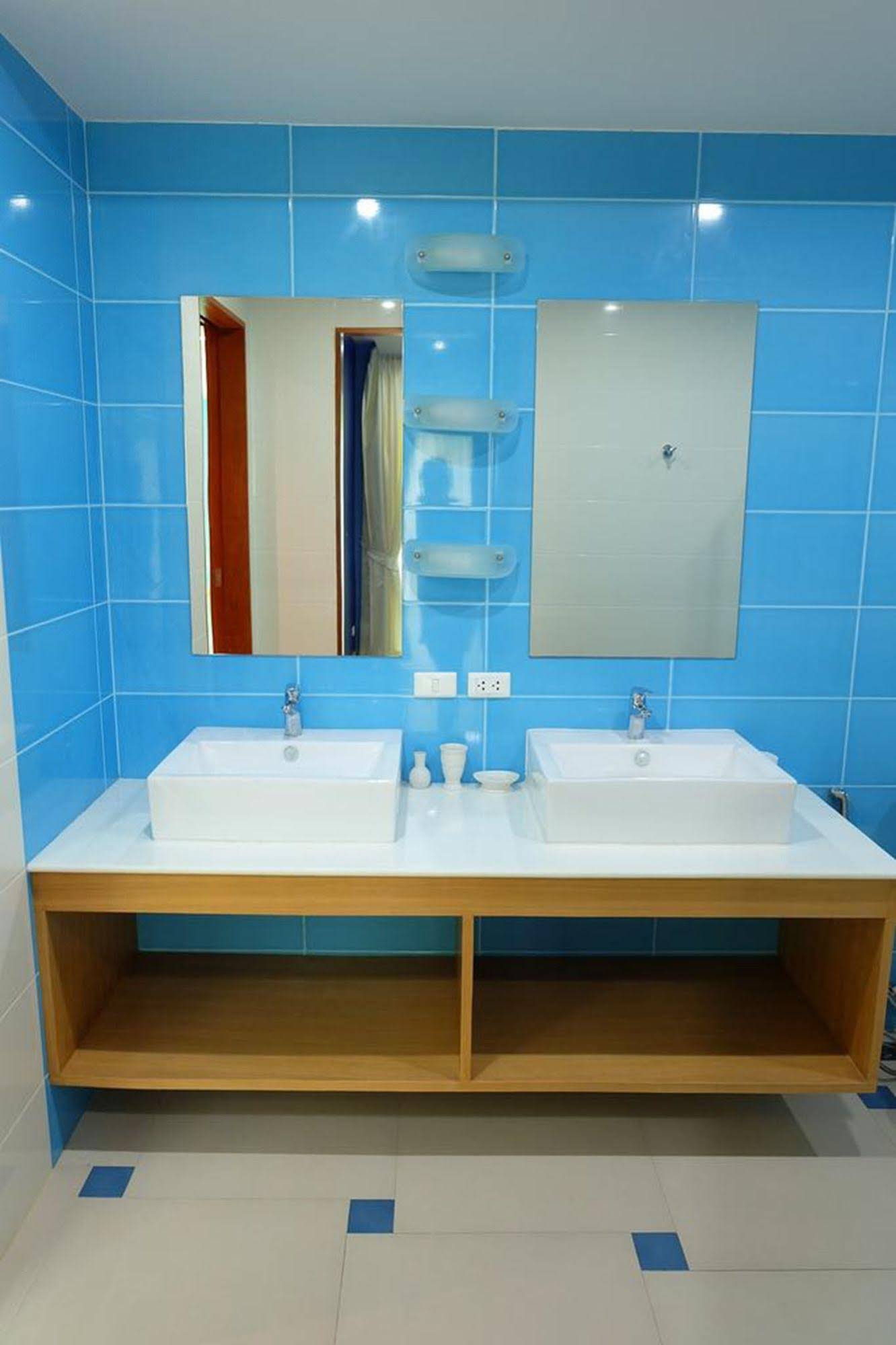 Condor Apartment