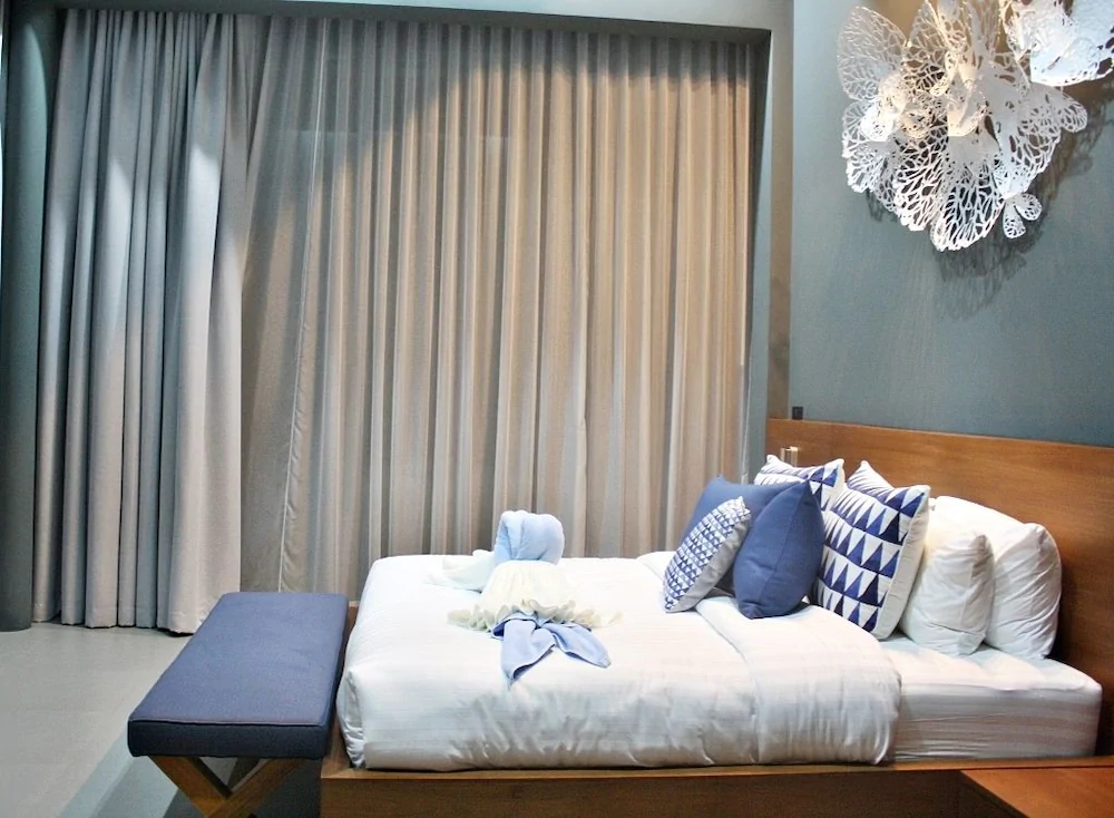 Crystal Villa by Rents In Phuket