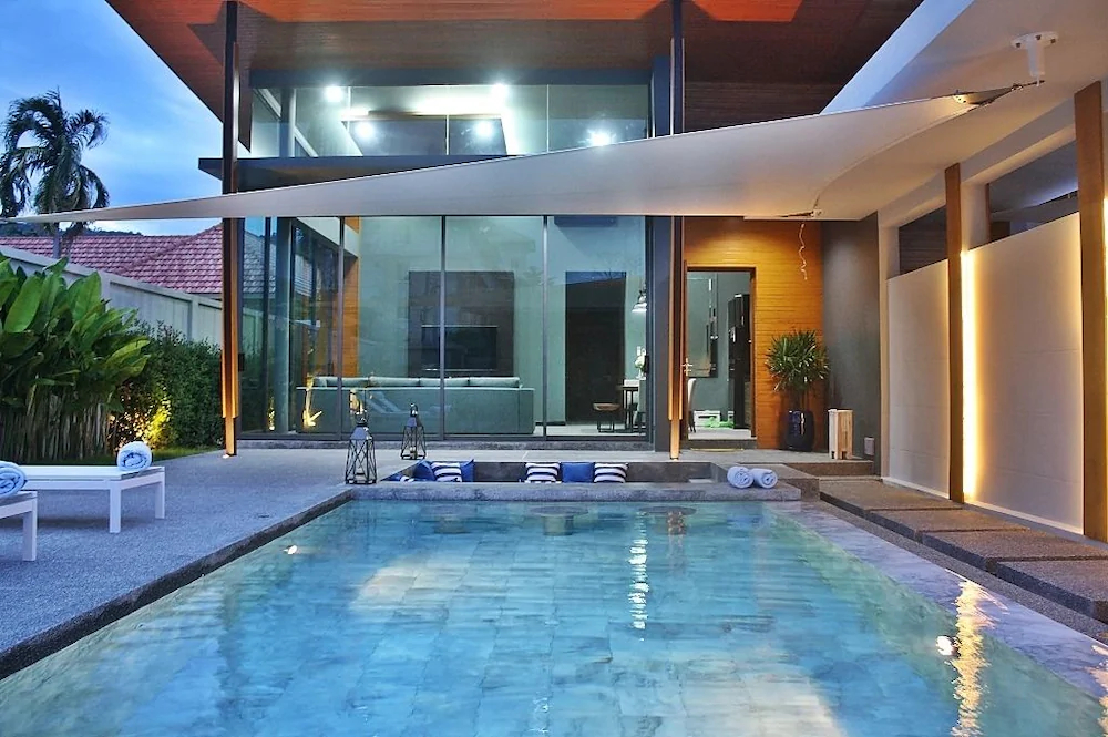 Crystal Villa by Rents In Phuket