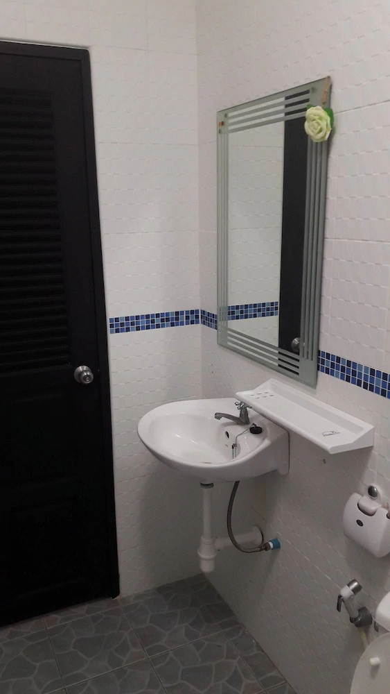 Room 4 Smart Travelers Rawai