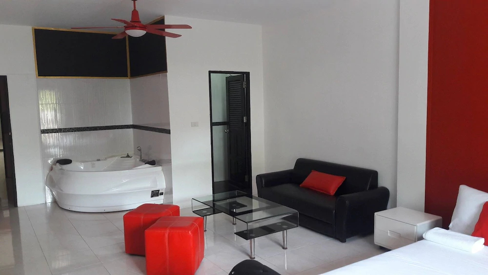 Room 4 Smart Travelers Rawai