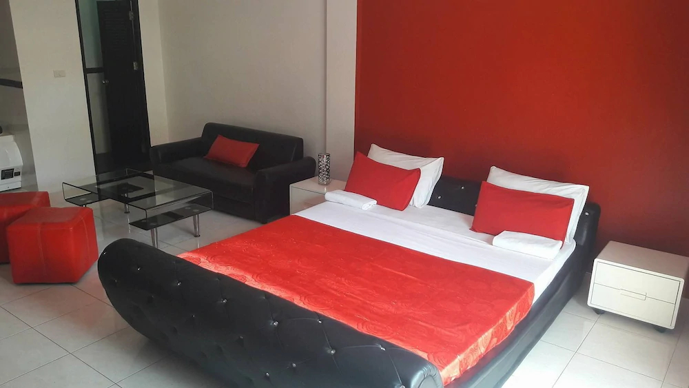 Room 4 Smart Travelers Rawai