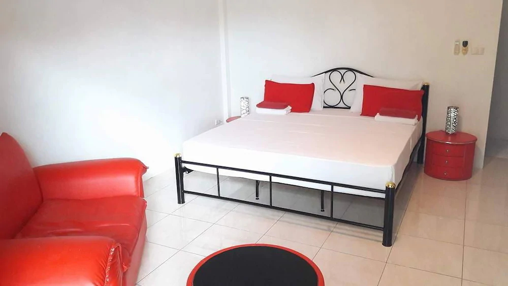 Room 4 Smart Travelers Rawai