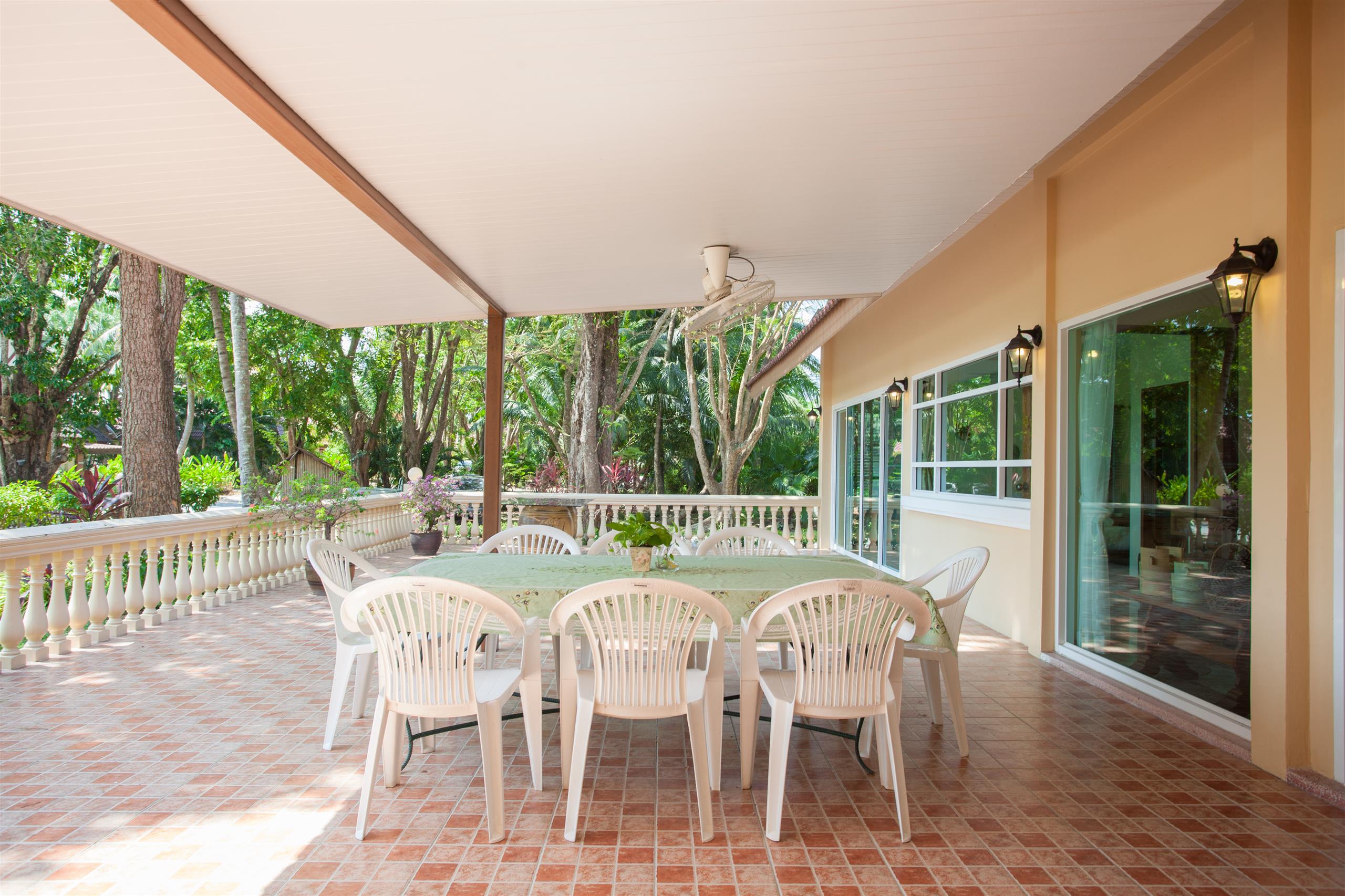 Fisherman Way Beach Resort