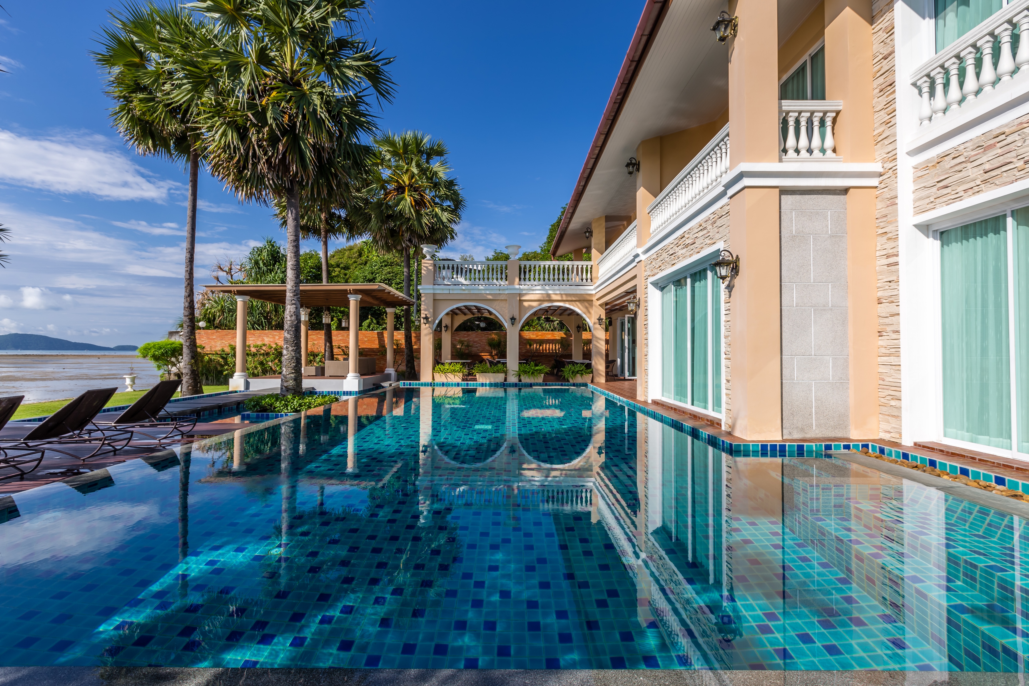 Fisherman Way Beach Resort