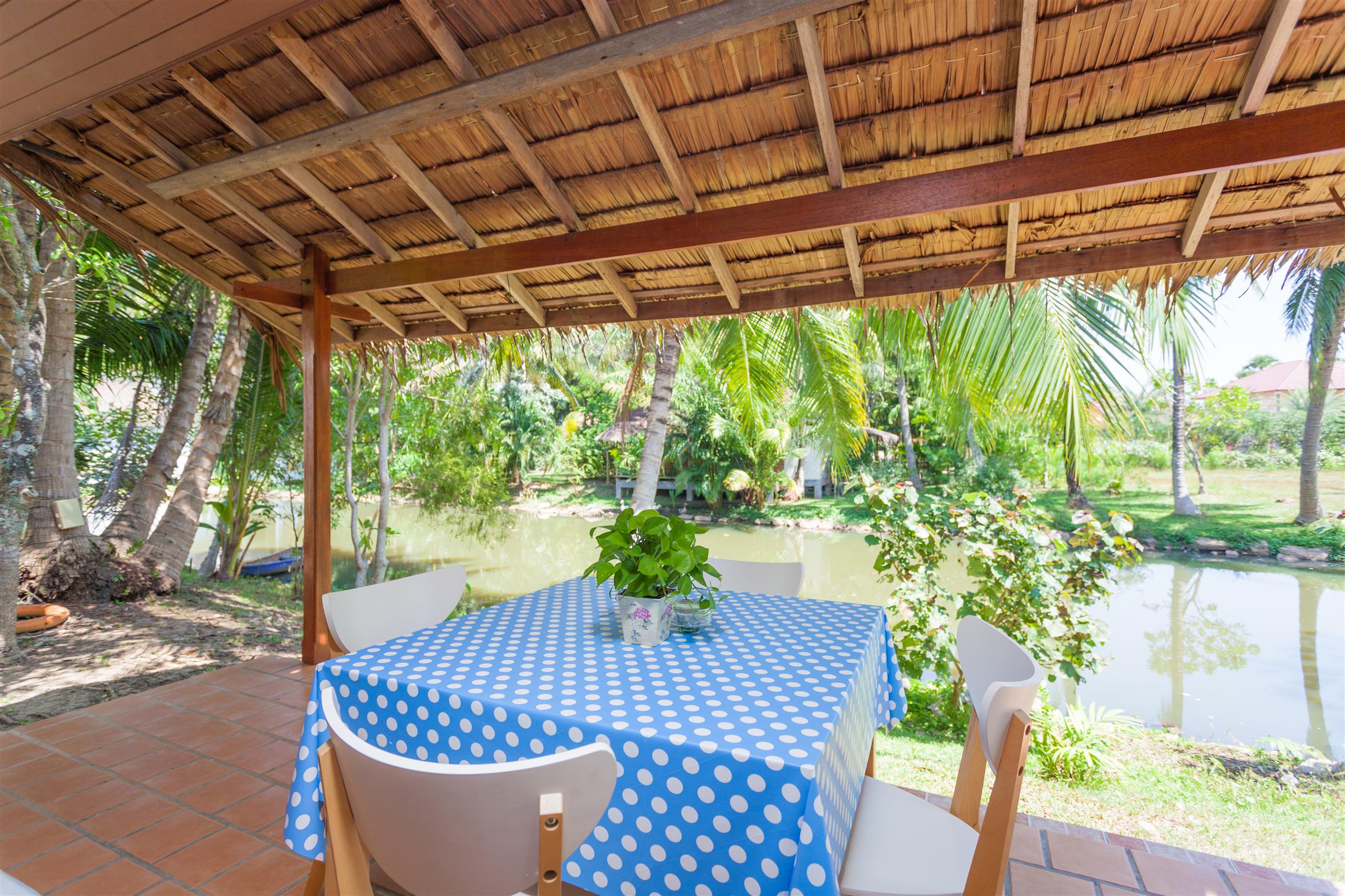 Fisherman Way Beach Resort
