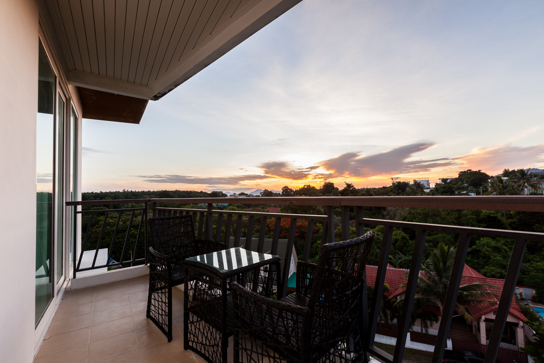 Grand Nai Harn Suites