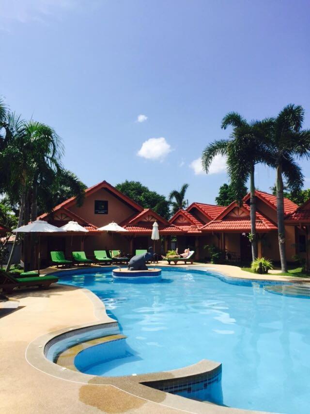 Happy Elephant Resort