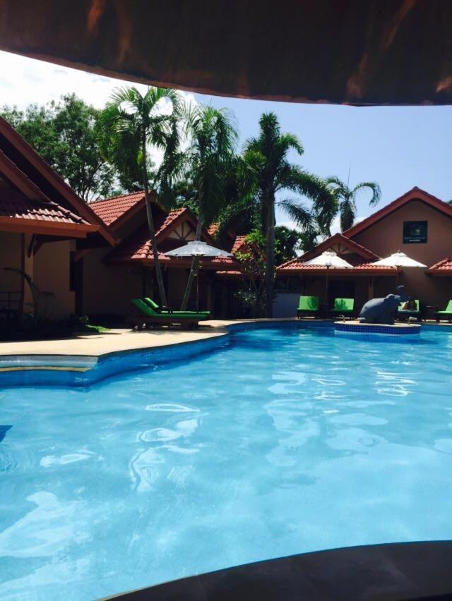 Happy Elephant Resort