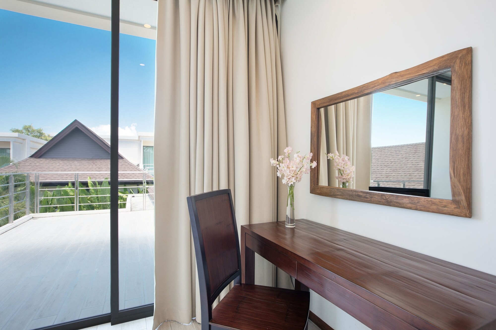 Laem Ka Villas by TropicLook