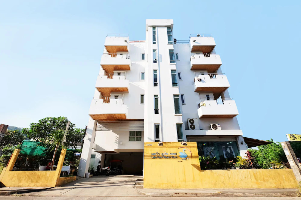 Lake View Phuket Place by OYO Rooms