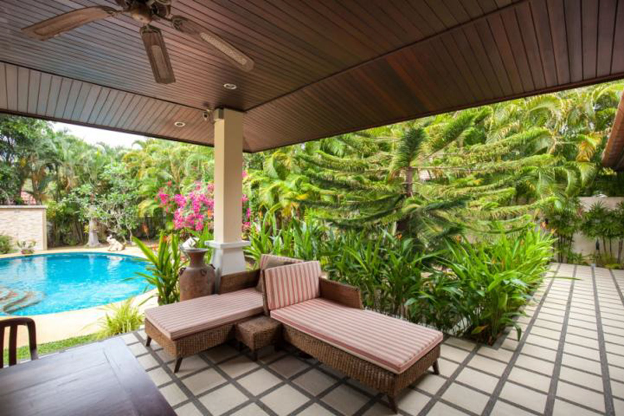 La Romanee Infinity By G Estate