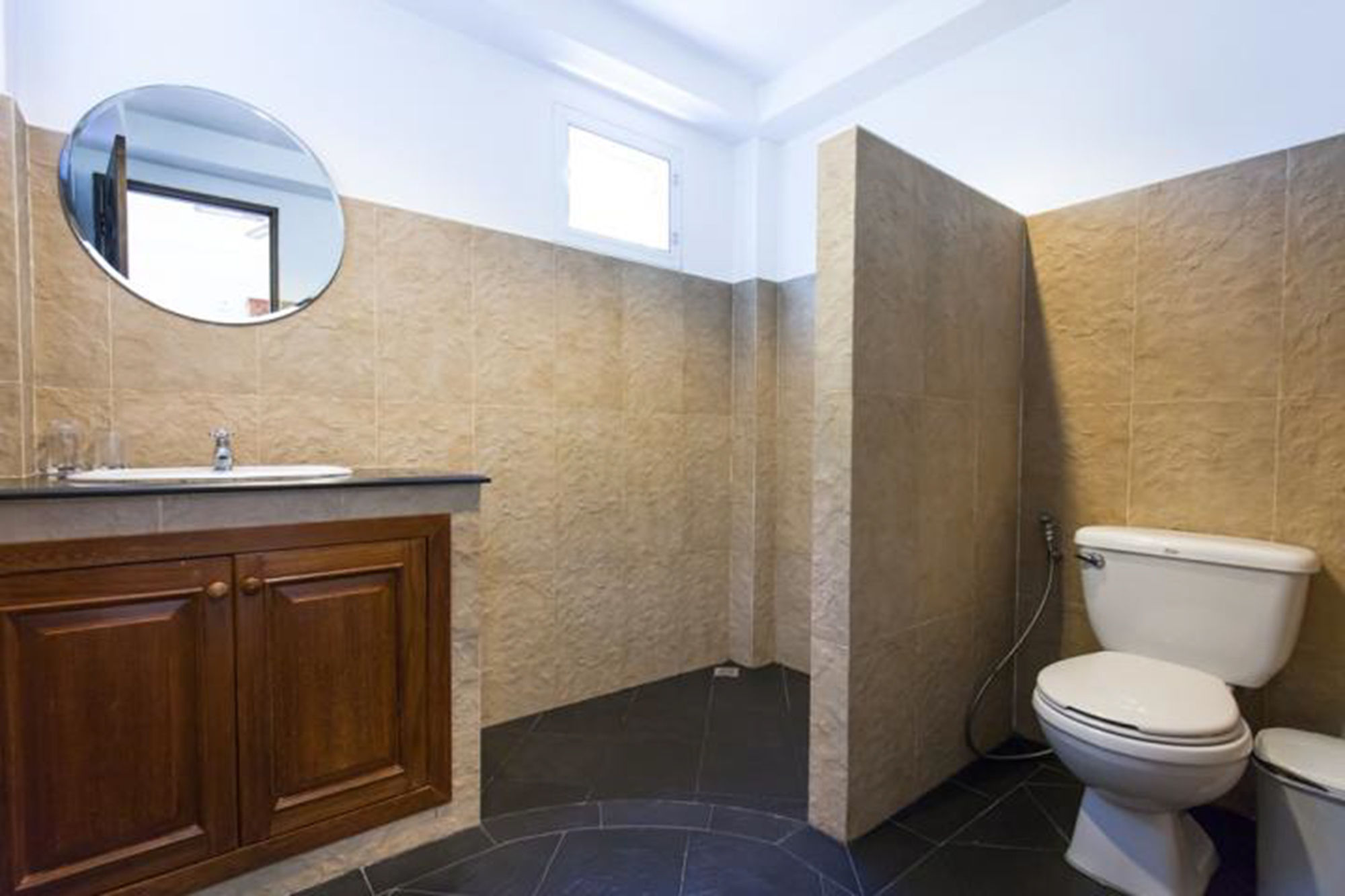 La Romanee Infinity By G Estate