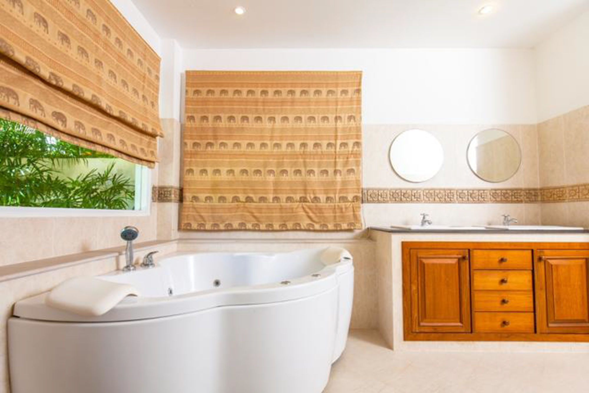 La Romanee Infinity By G Estate