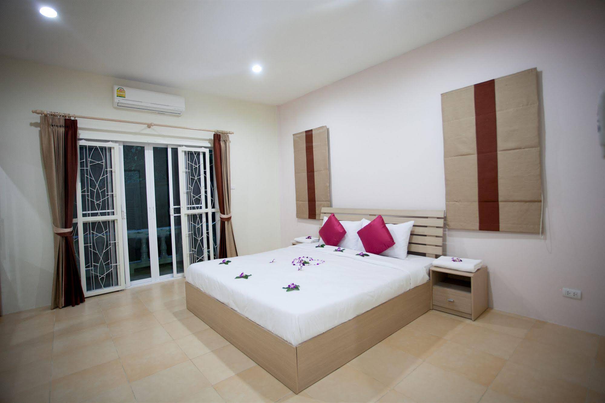 Lucky Lek Resort