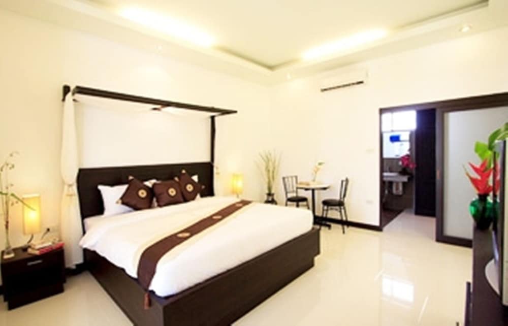 Monaburi Boutique Resort