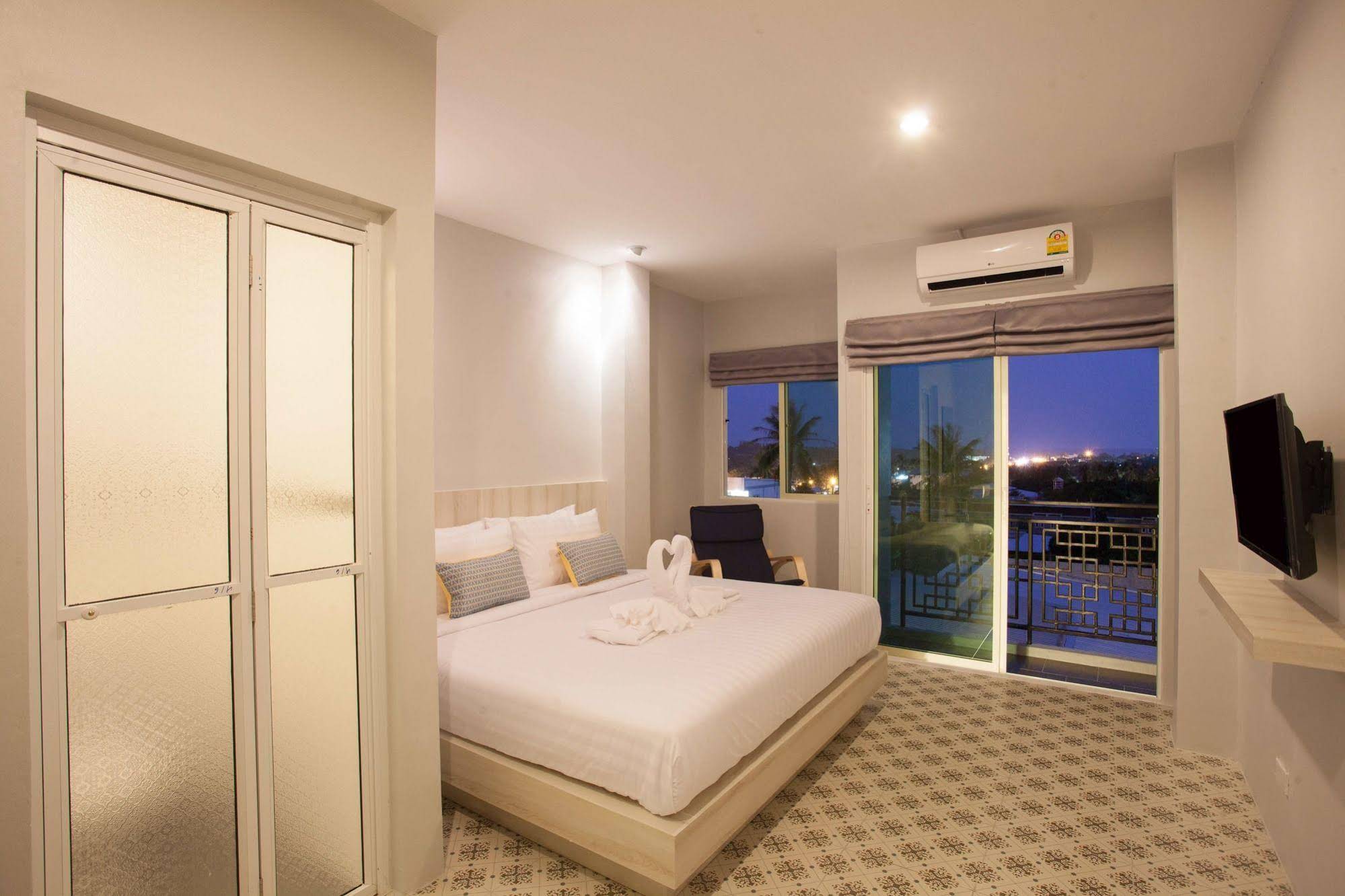 Nature Pine Residence