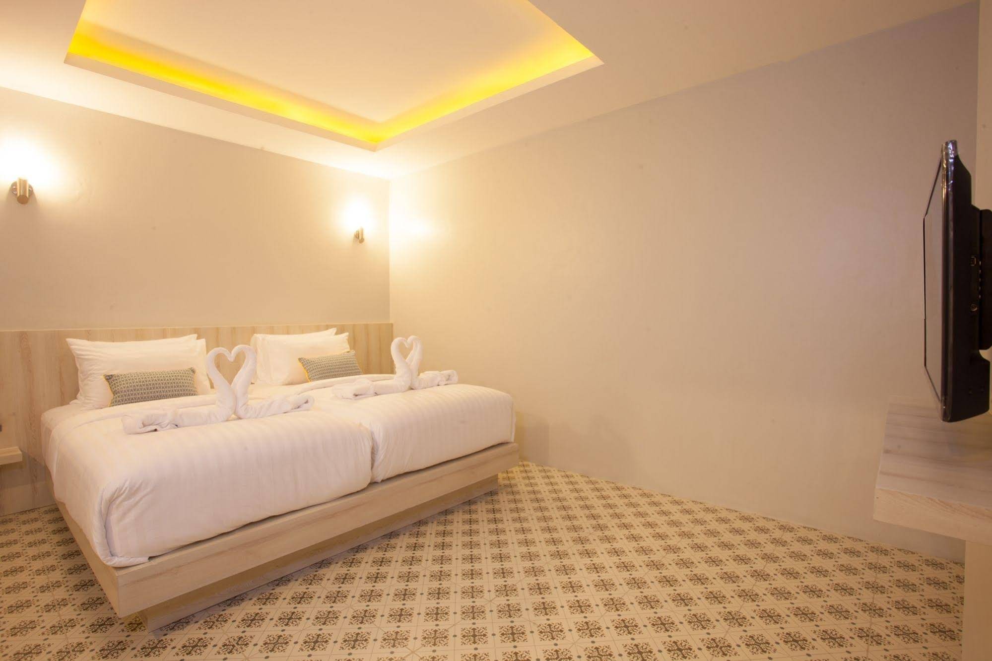 Nature Pine Residence