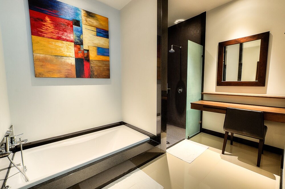 Onyx Pool Villa by Rents In Phuket