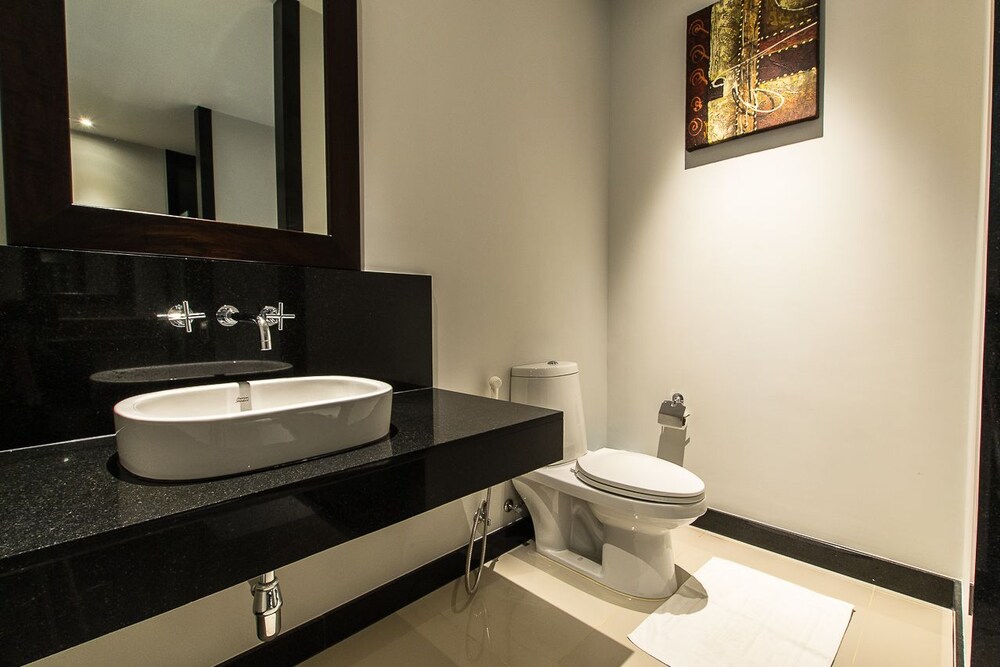 Onyx Pool Villa by Rents In Phuket