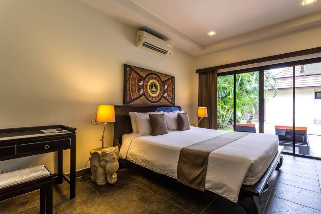 Phuket Pool Residence