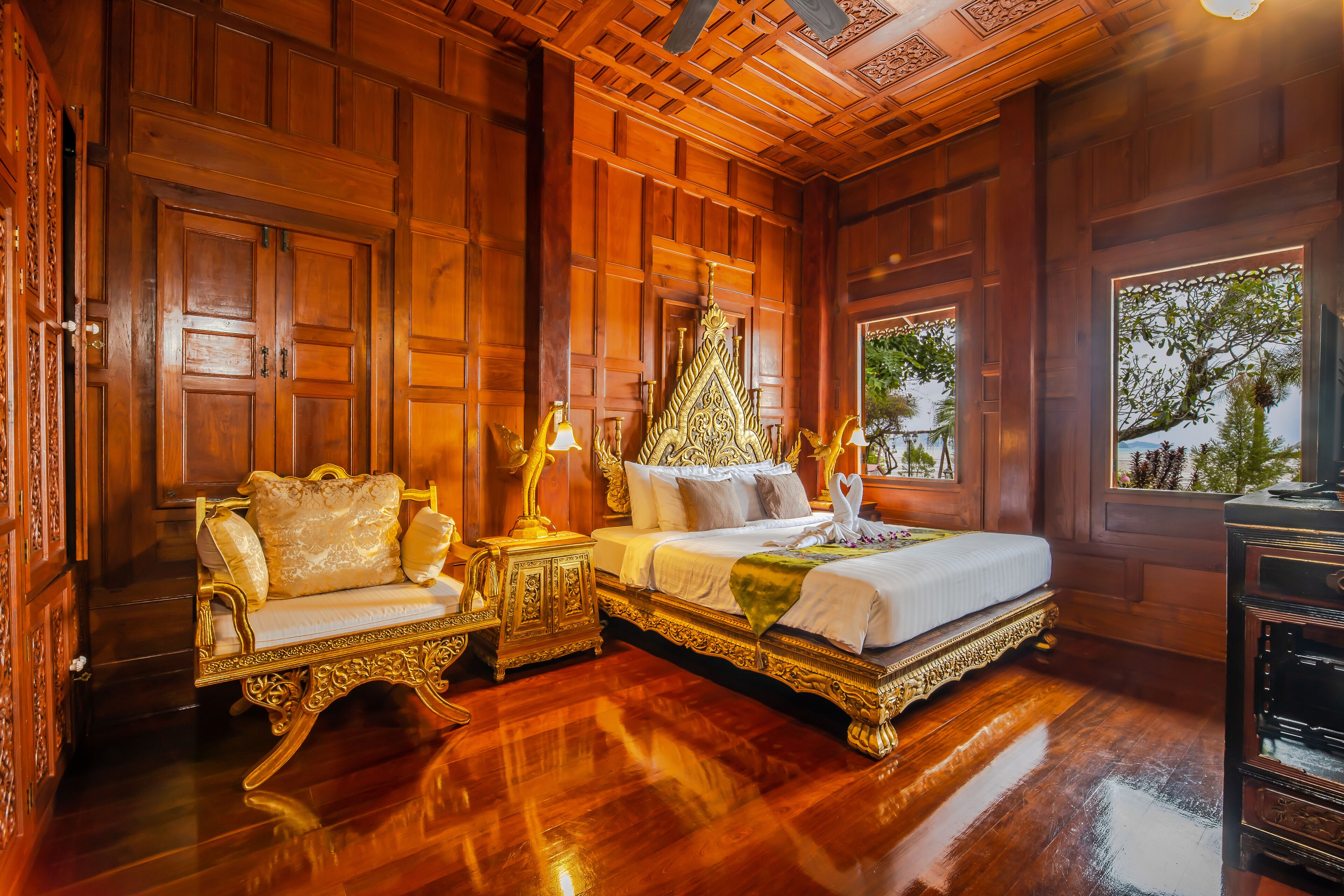 Royal Thai Villas