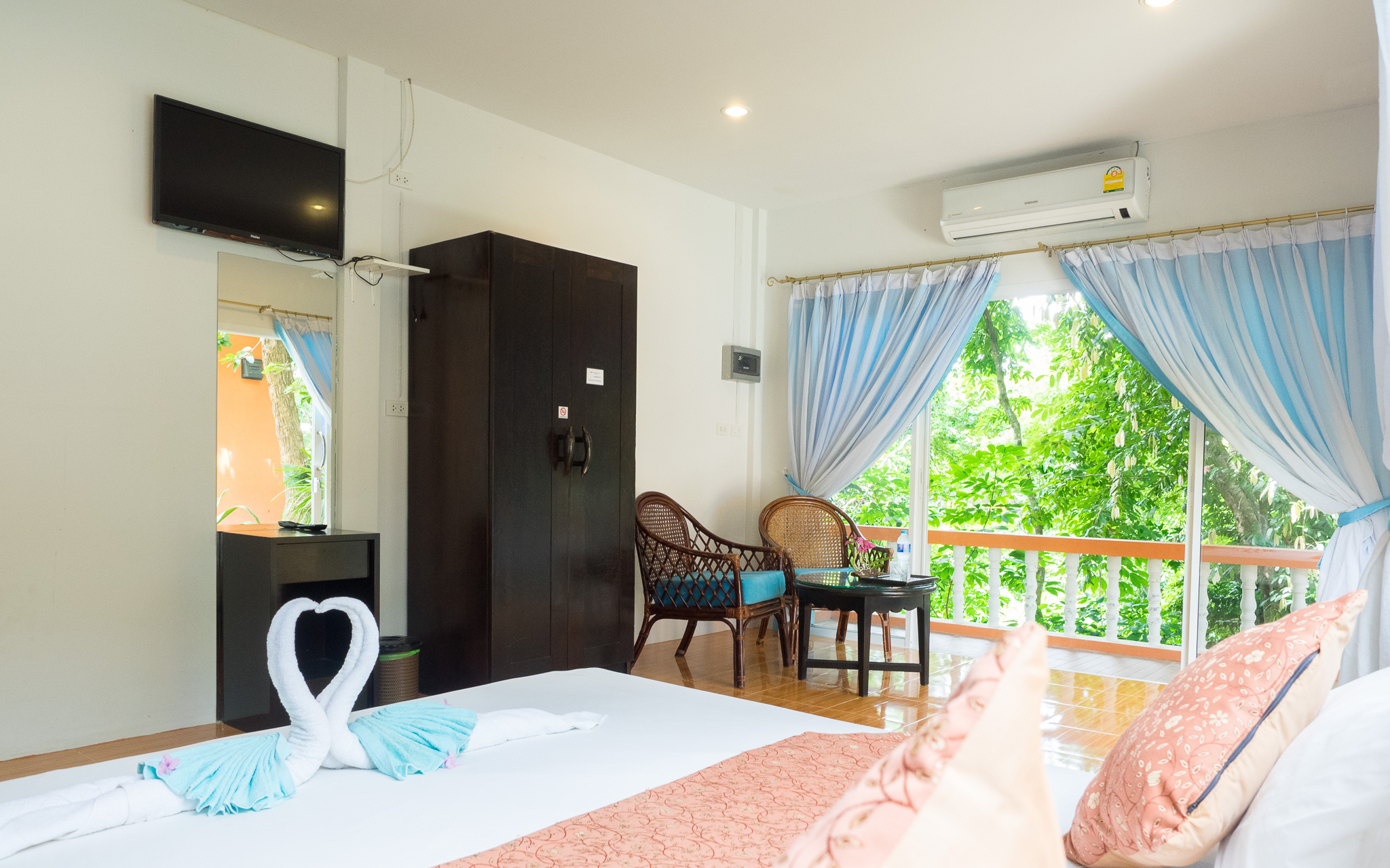 Smile World & Smile Home