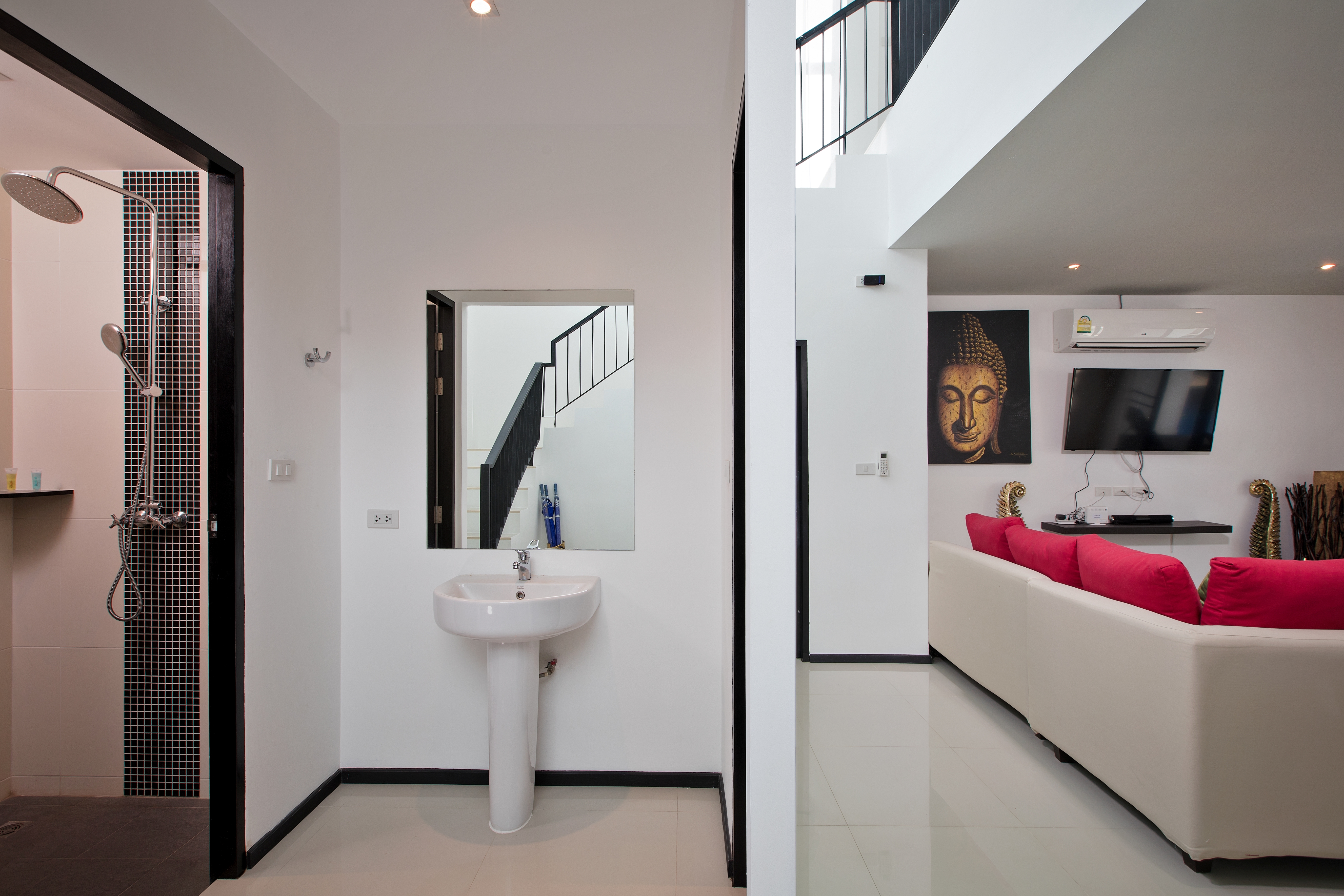 Thaimond Residence By TropicLook