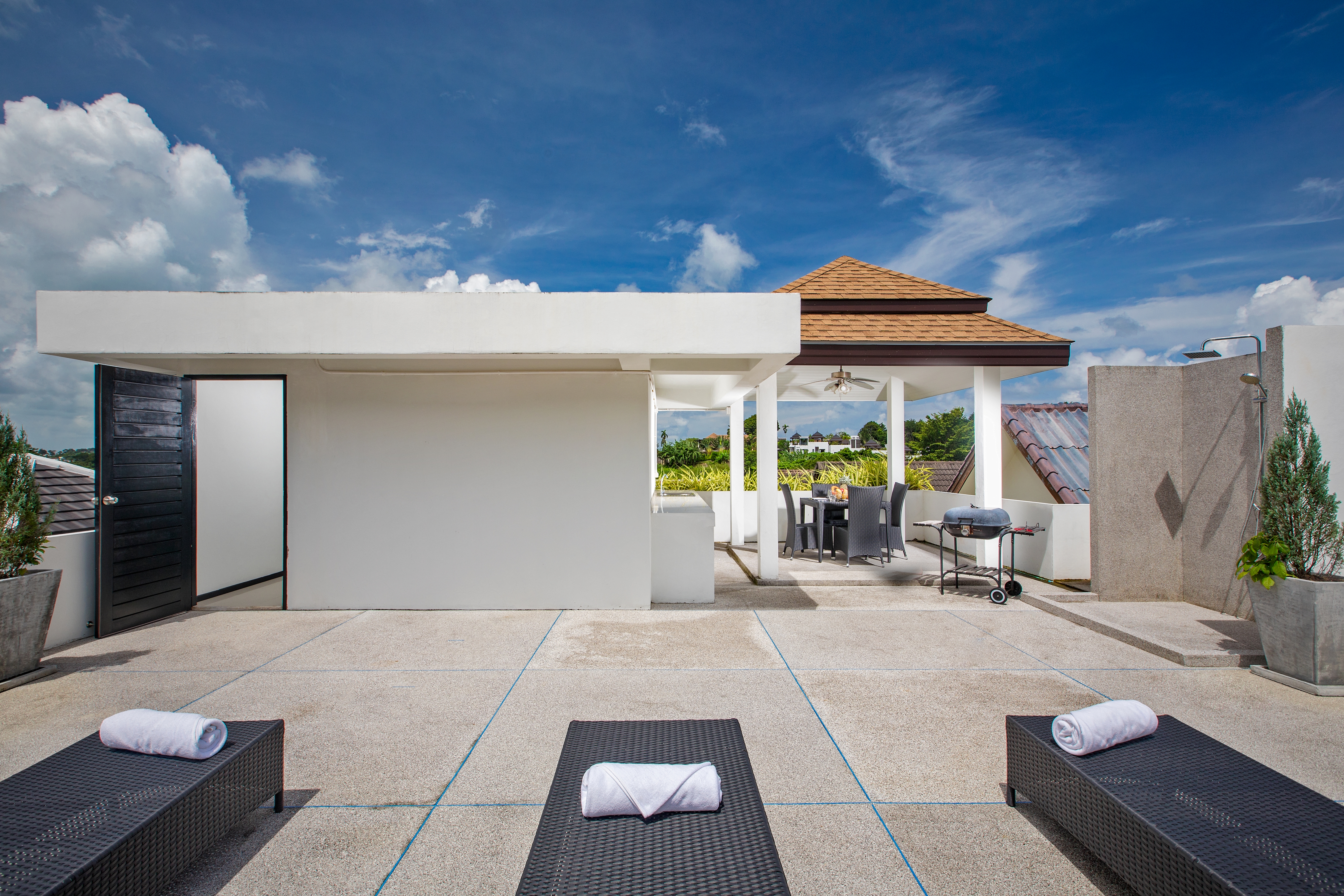 Thaimond Residence By TropicLook