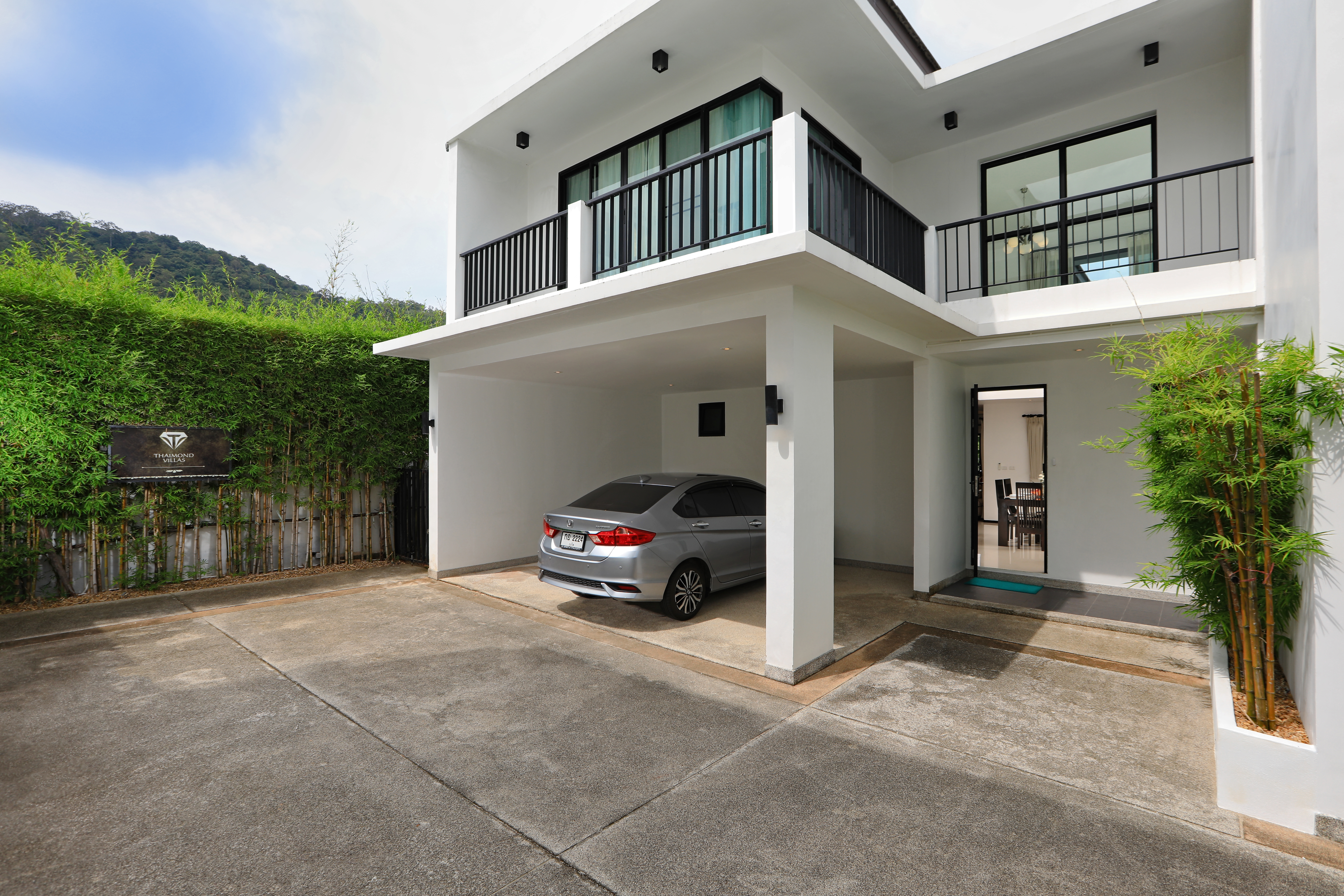 Thaimond Residence By TropicLook