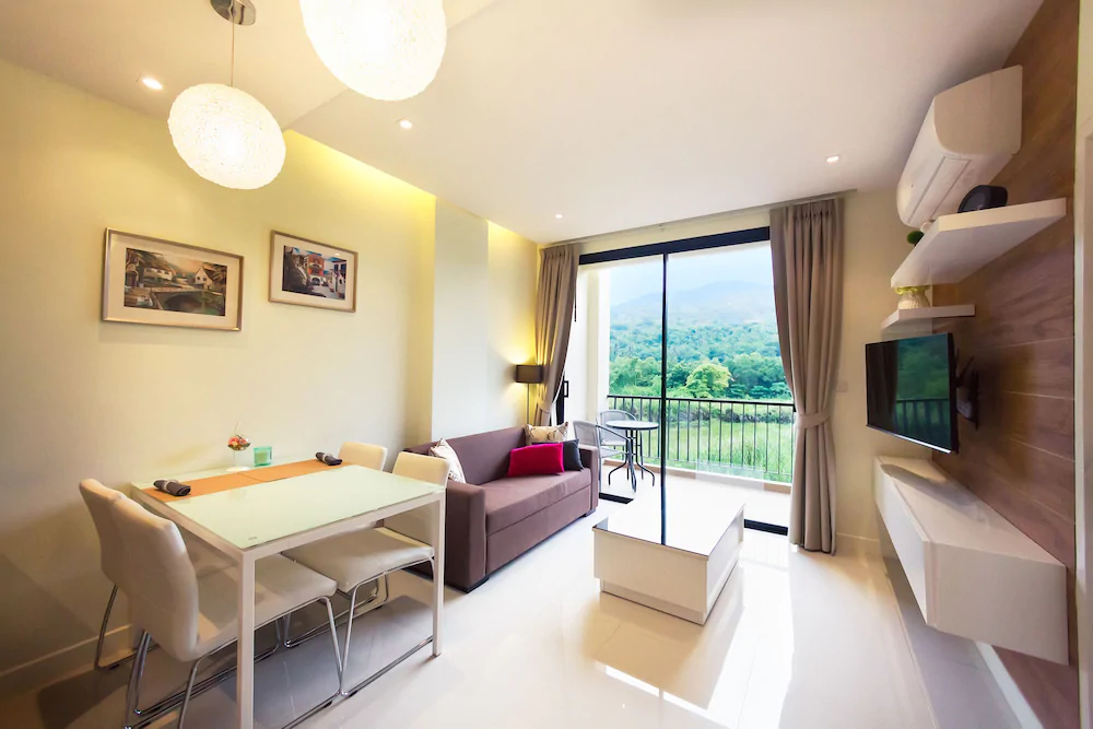 The Lago Condominium