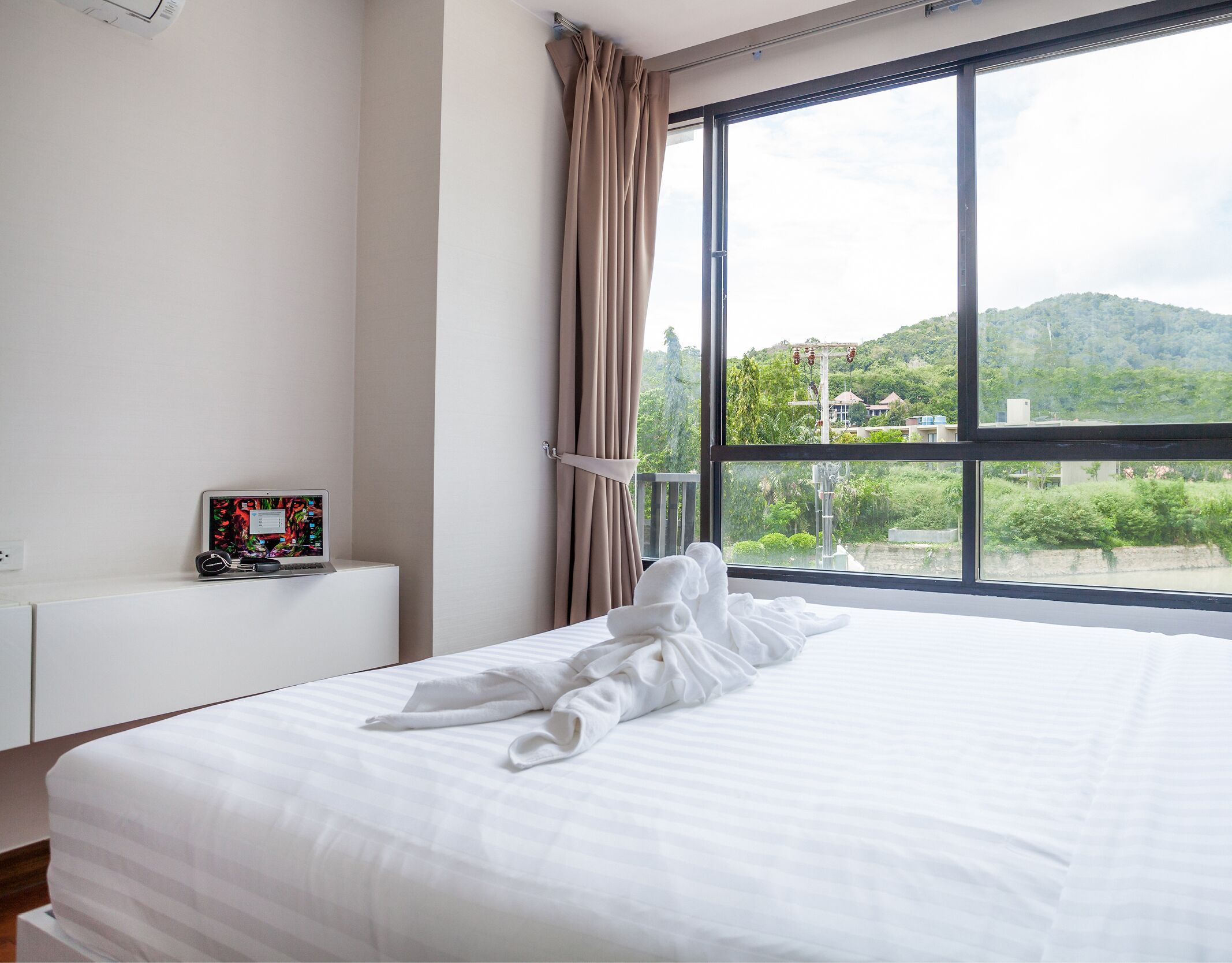 The Lago Naiharn Phuket By Sala Estate