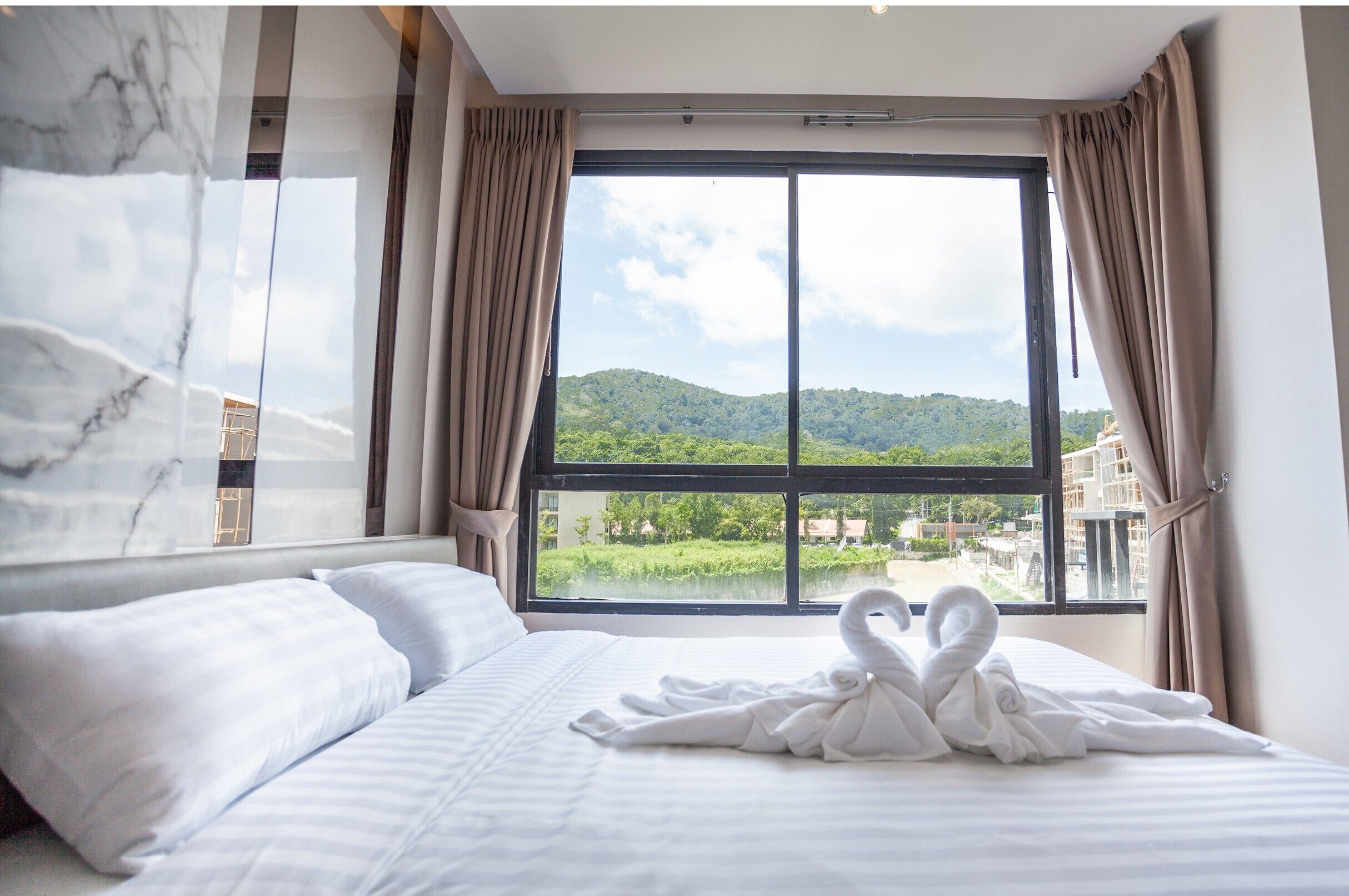 The Lago Naiharn Phuket By Sala Estate