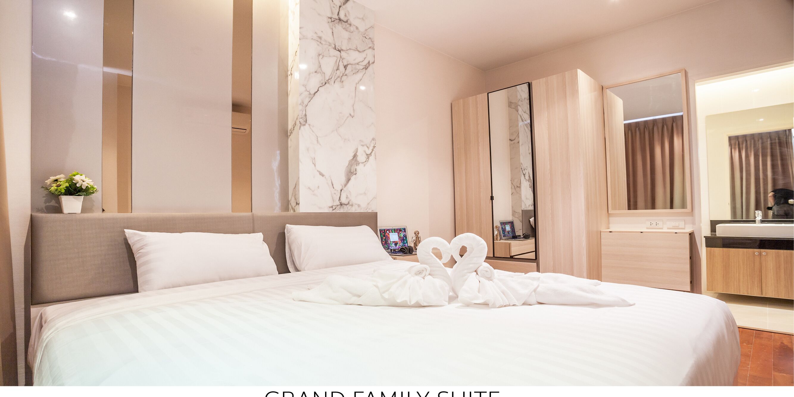 The Lago Naiharn Phuket By Sala Estate