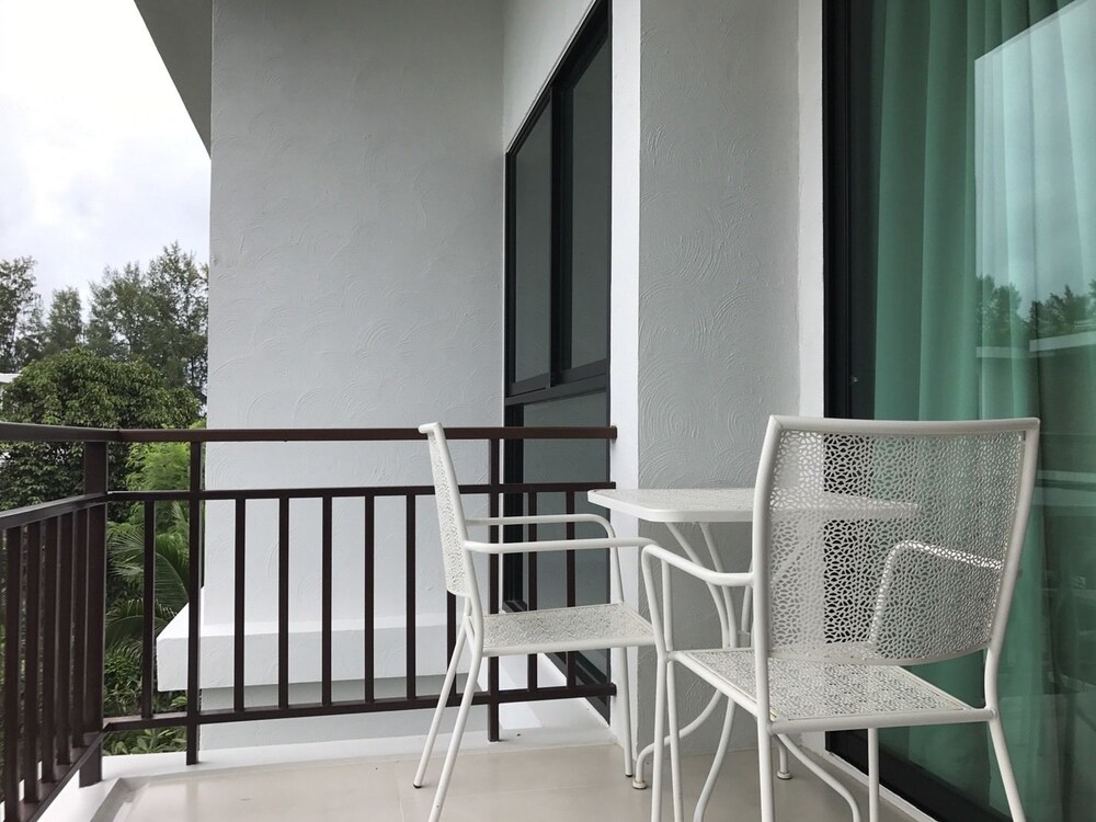 The Title by Fullrooms Phuket