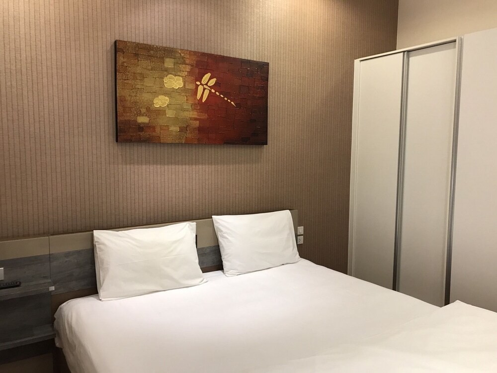 The Title by Fullrooms Phuket