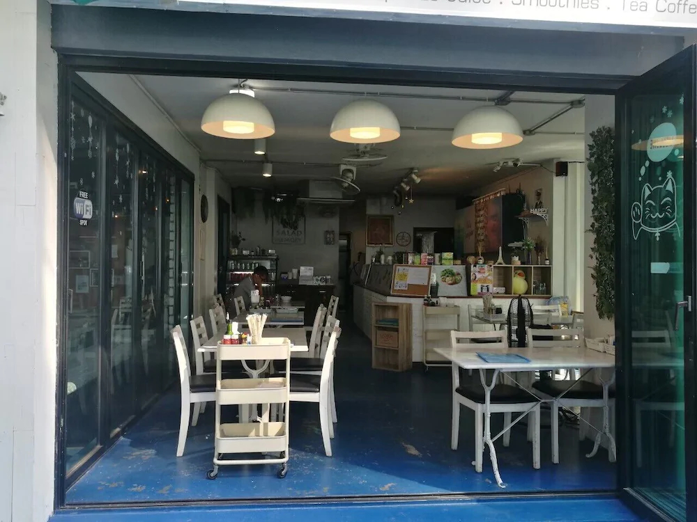 The Title - West Wing Apartments by Trips Phuket