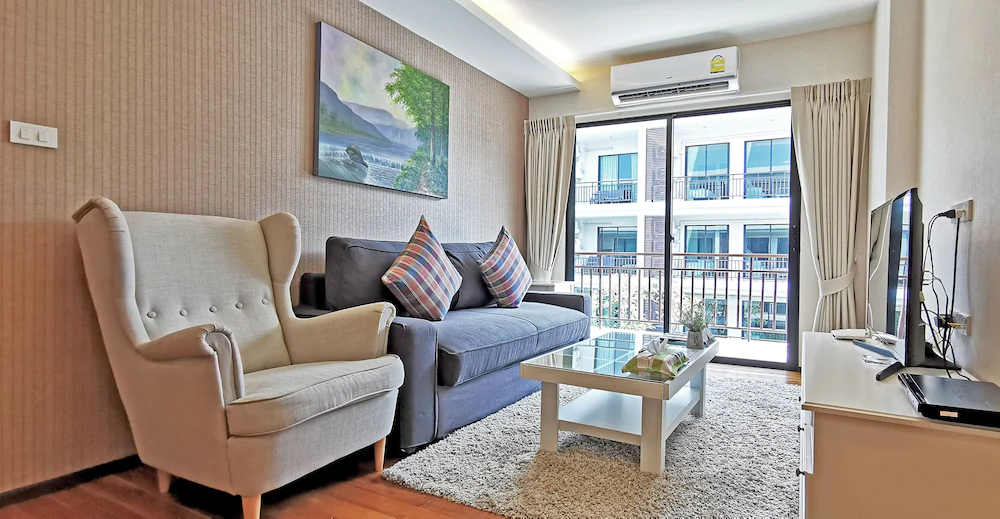 The Title - West Wing Apartments by Trips Phuket