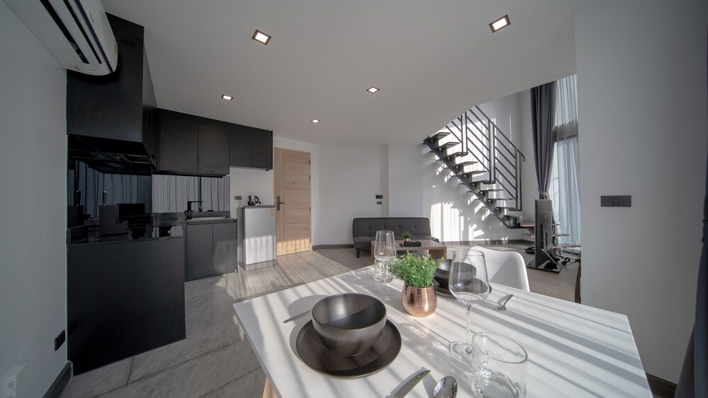 Utopia Loft