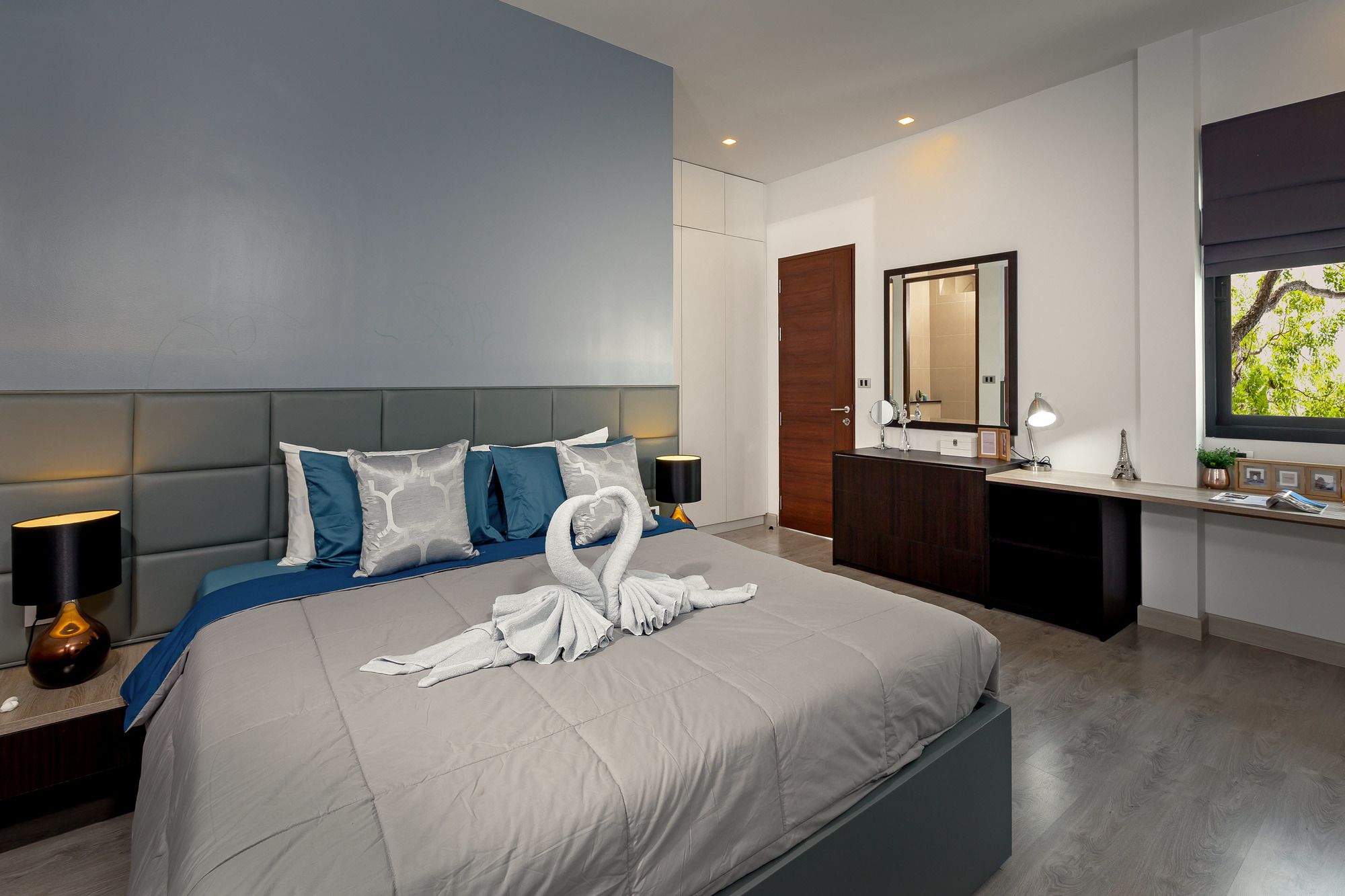 Utopia Naiharn Villa