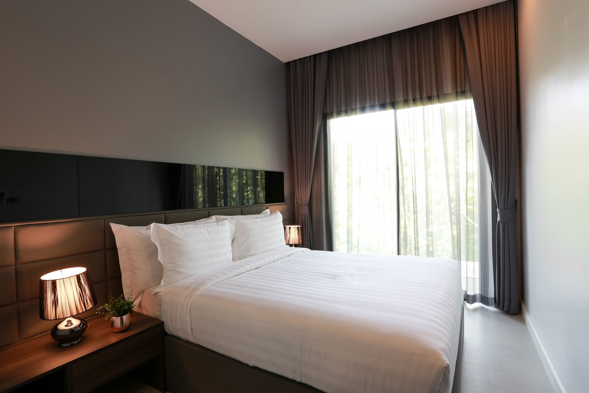 Utopia Naiharn Villa