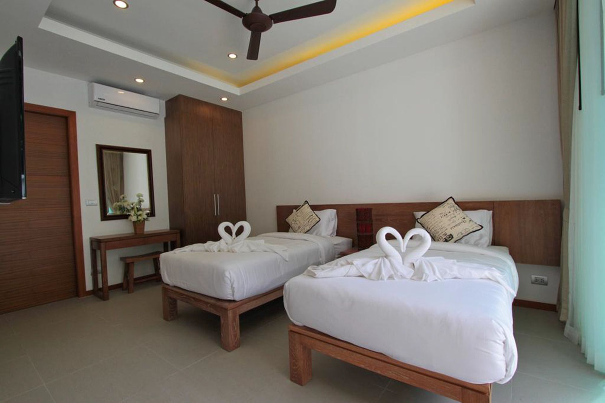Ya Nui Beach Villas