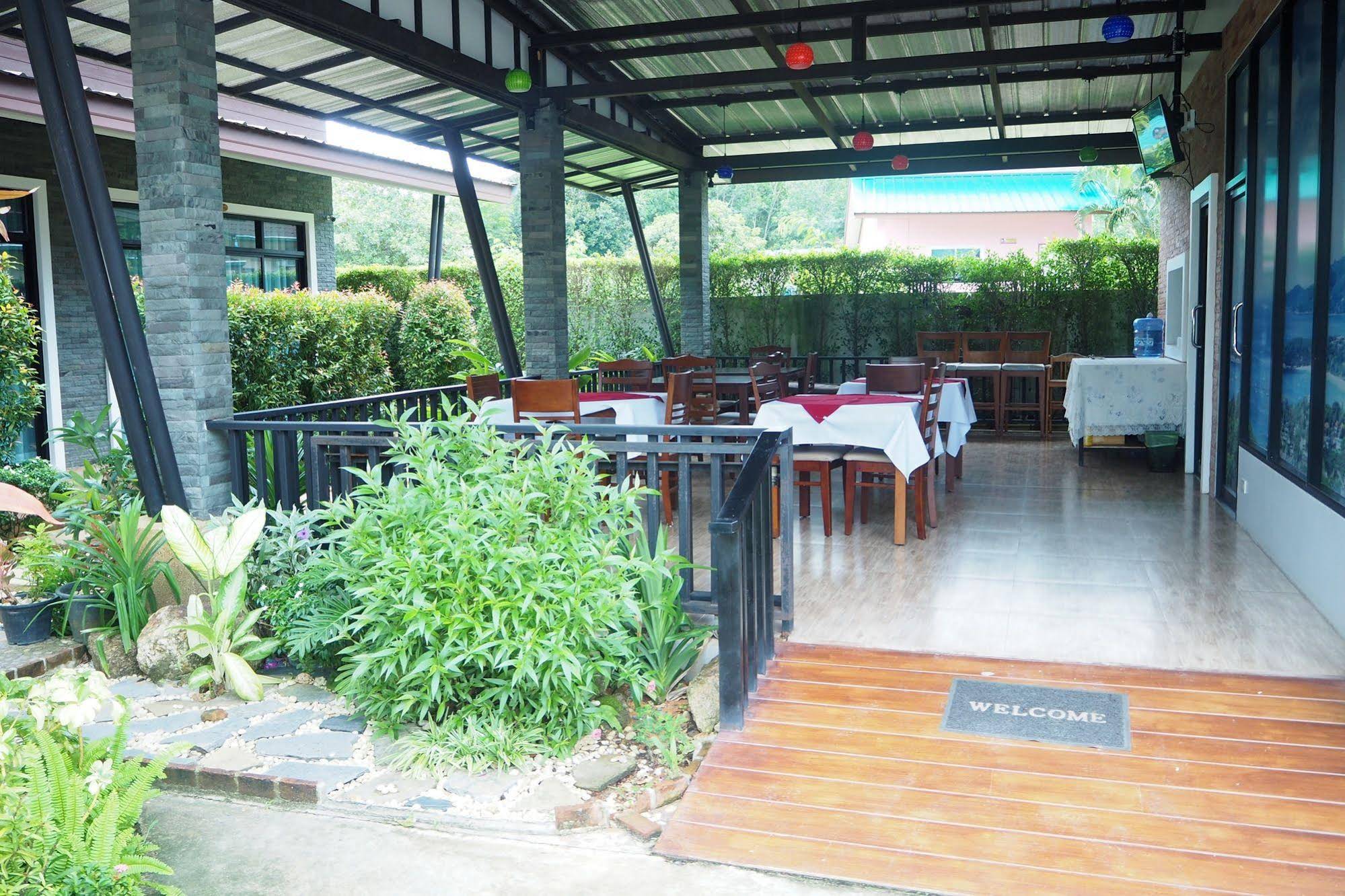 Jinda Resort