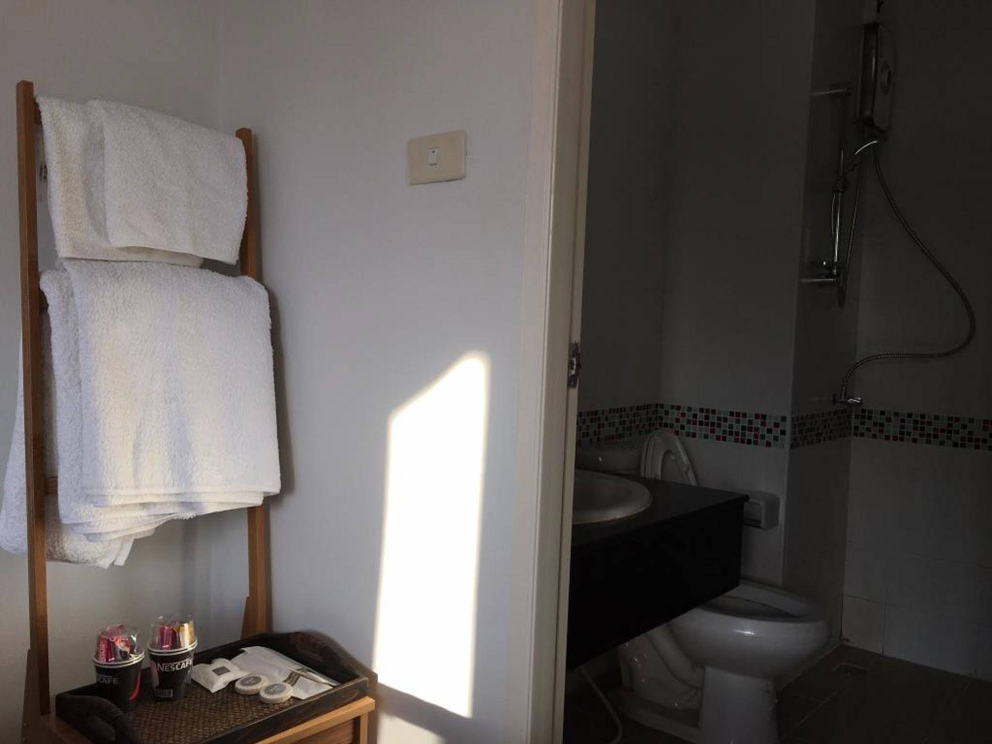Nice Nap Hostel