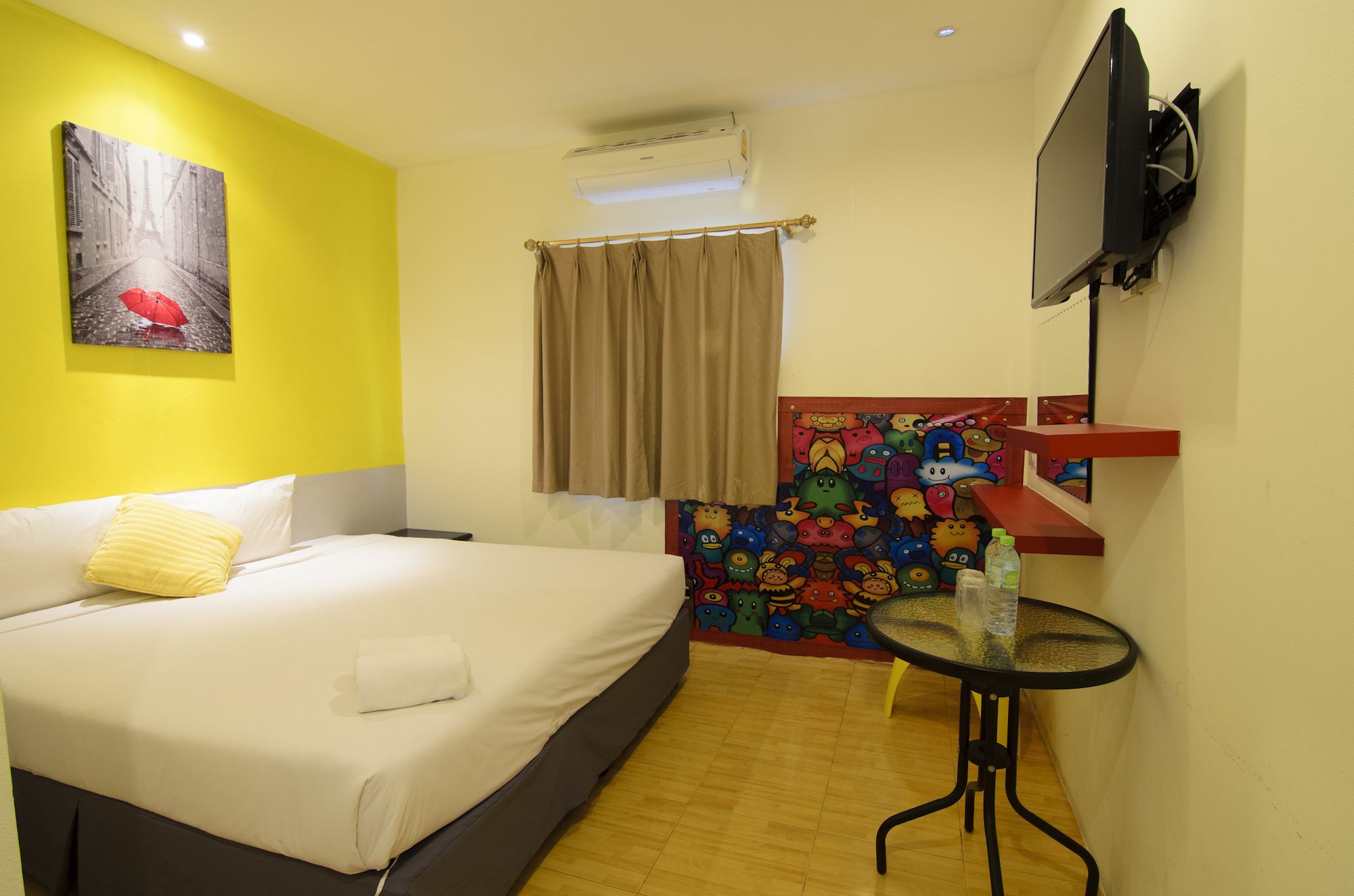 Room Hostel