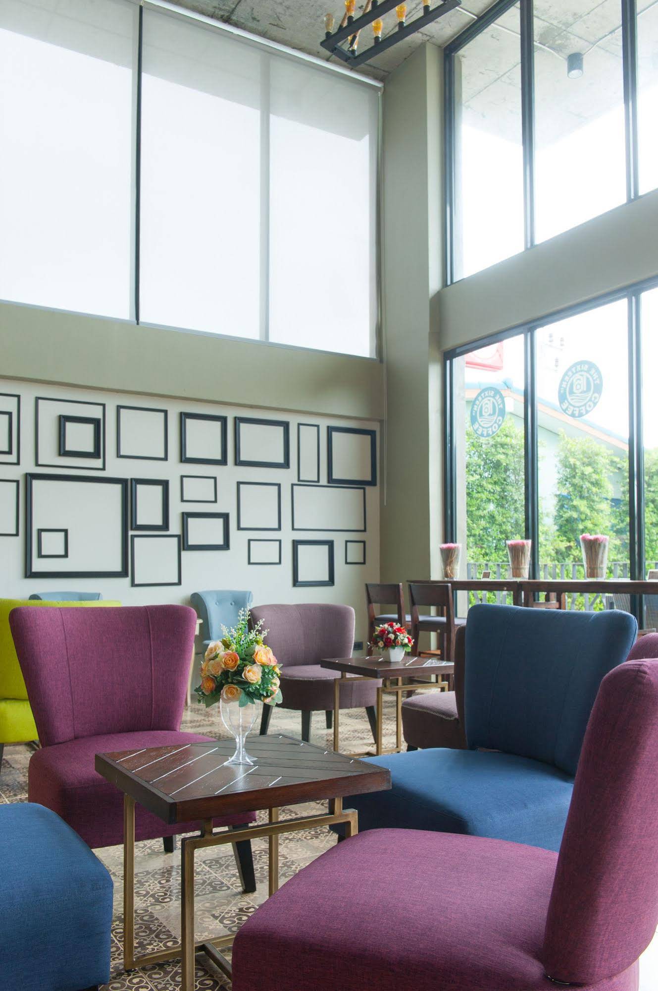 The Sixteenth Naiyang Beach Hotel