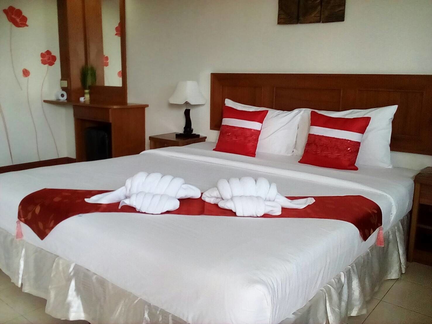 Baan Chayna Lounge Resort