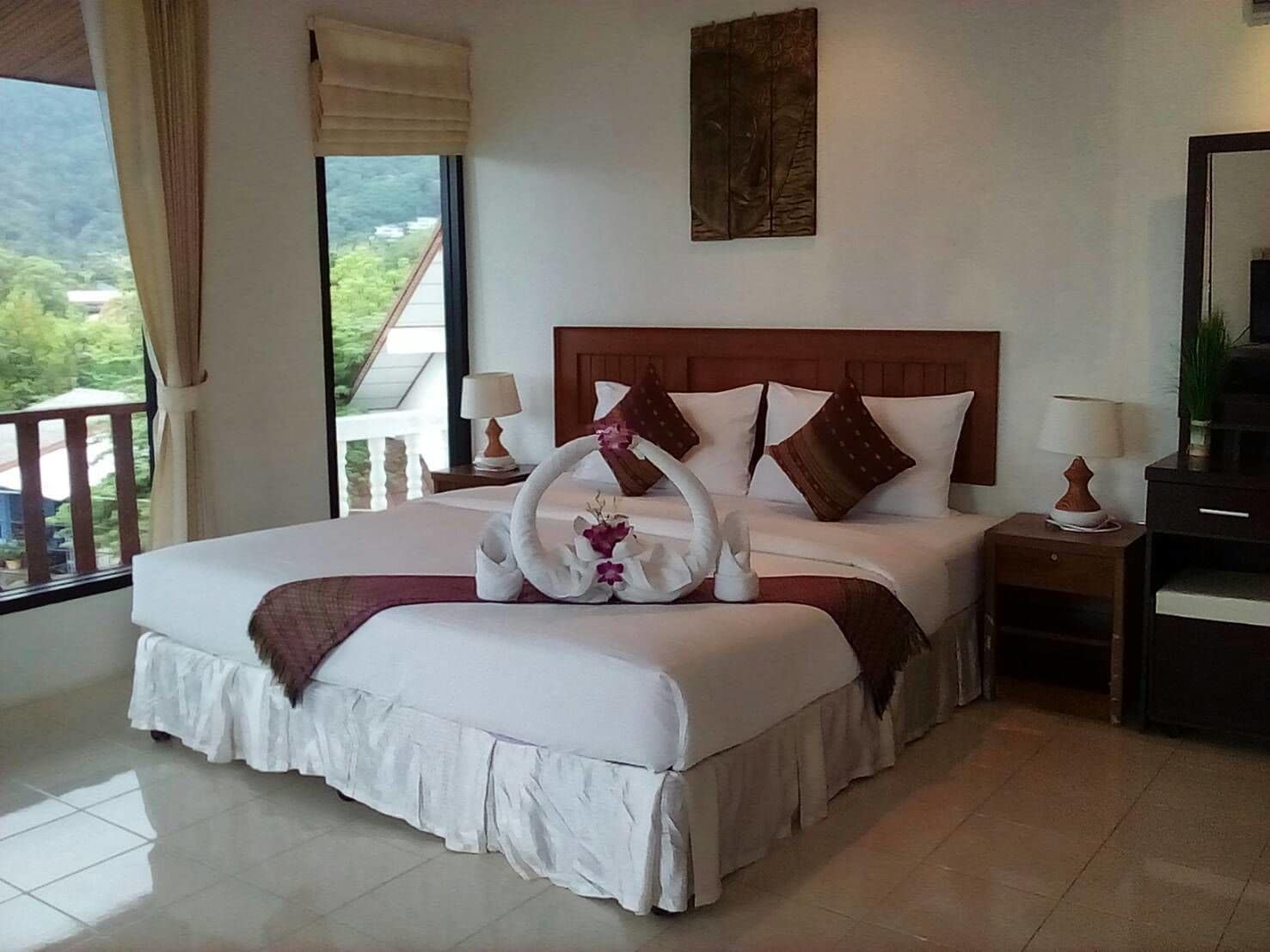 Baan Chayna Lounge Resort